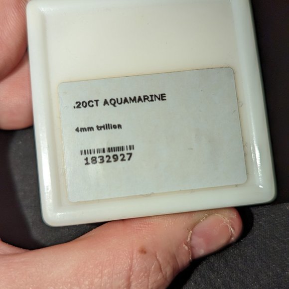 Large set of Aquamarine in Trilliant cuts loose gemstones - Picture 3 of 4